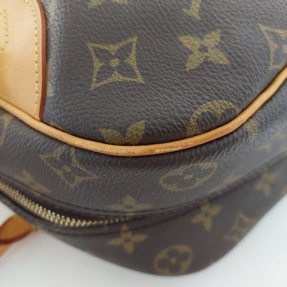 Louis Vuitton Deauville Monogram Canvas Bag - Picture 12 of 15